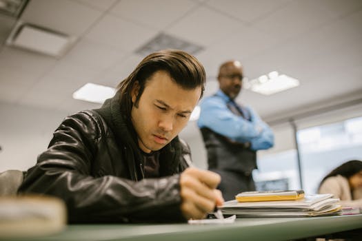 Jak správně rozhodnout o splácení studentské půjčky?